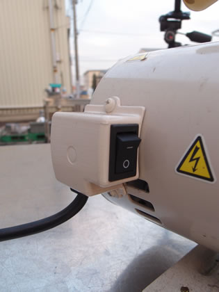 油回転式<br>真空<br>ポンプ