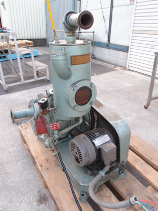 油回転式<br>真空ポンプ