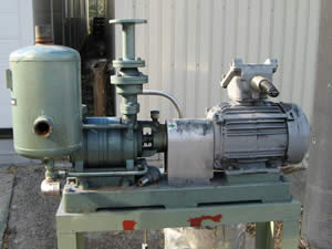 水封式<br>真空ポンプ