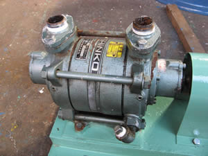 水封式<br>真空ポンプ