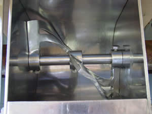 リボン式<br>混練機