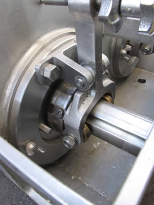 ニーダー<br>加水混練機