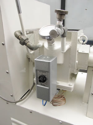 ニーダー<br>加水混練機