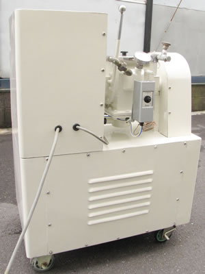 ニーダー<br>加水混練機