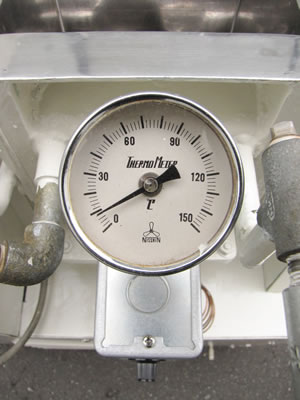 ニーダー<br>加水混練機