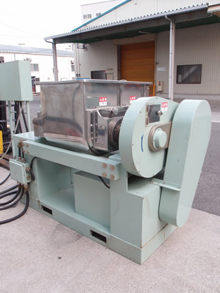 ニーダー<br><br>フィッシュ<br>テール