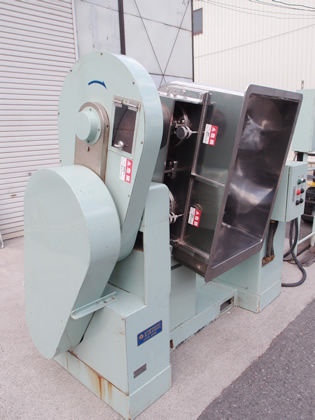 ニーダー<br><br>フィッシュ<br>テール