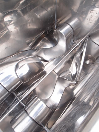 練合機<br><br>ニーダー