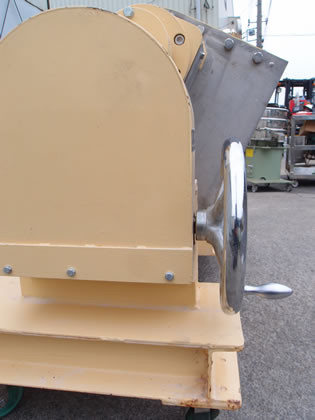 練合機<br><br>ニーダー