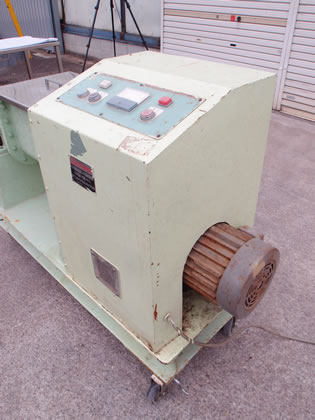 練合機<br><br>ニーダー