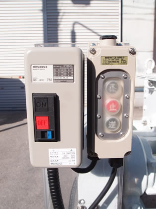 練合機<br><br>ニーダー