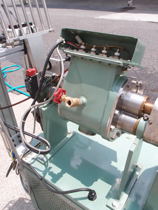 ジャケット付<br>ニーダー