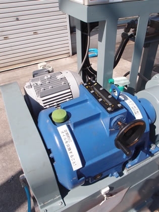 真空式<br>ニーダー