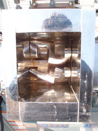 真空式<br>ニーダー