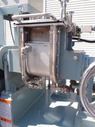 真空式<br>ニーダー