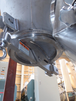 2号機<br><br>新品未使用<br>（置き古し）<br><br>SV<br>ミキサー<br><br>ナウター<br>ミキサー