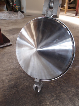 2号機<br><br>新品未使用<br>（置き古し）<br><br>SV<br>ミキサー<br><br>ナウター<br>ミキサー