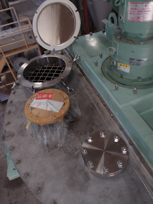 1号機<br>新品未使用<br>（置き古し）<br><br>SVミキサー<br><br>ナウター<br>ミキサー