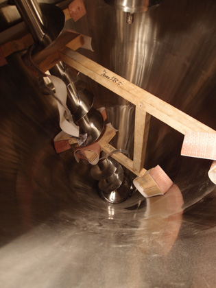 1号機<br>新品未使用<br>（置き古し）<br><br>SVミキサー<br><br>ナウター<br>ミキサー