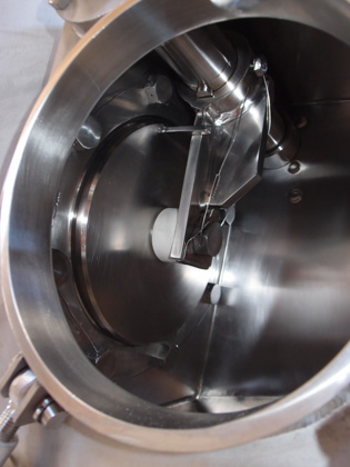 1号機<br>新品未使用<br>（置き古し）<br><br>SVミキサー<br><br>ナウター<br>ミキサー