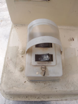 Ｖ型<br>混合機<br><br>Ｖ<br>ブレンダー