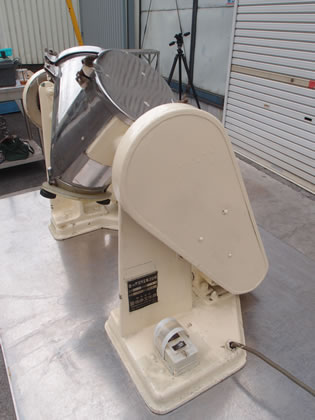 Ｖ型<br>混合機<br><br>Ｖ<br>ブレンダー