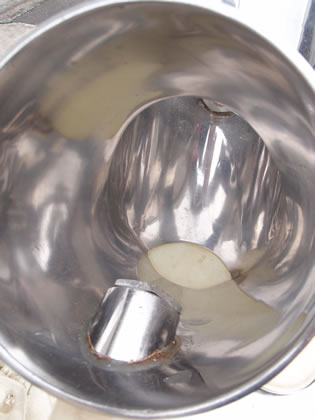 Ｖ型<br>混合機<br><br>Ｖ<br>ブレンダー