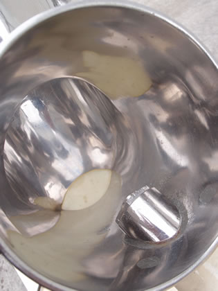 Ｖ型<br>混合機<br><br>Ｖ<br>ブレンダー