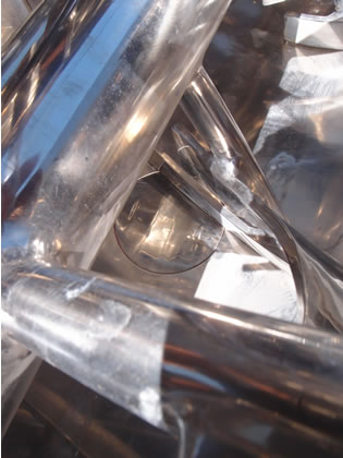 リボン<br>ミキサー<br><br>リボン<br>ブレンダー