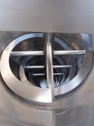 リボ<br>コーン<br><br>縦型<br>リボン<br>ミキサー