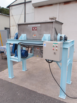 リボンブレンダー<br><br>リボンミキサー<br><br>リボン型混合機