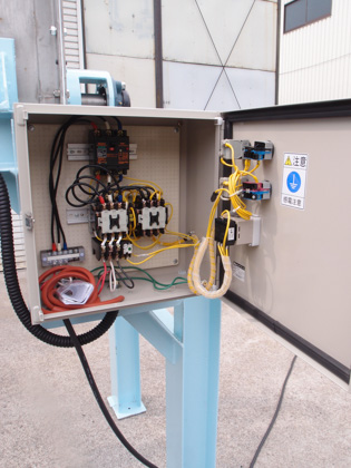 リボンブレンダー<br><br>リボンミキサー<br><br>リボン型混合機