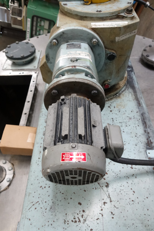 ナウタミキサー<br><br>ナウターミキサー