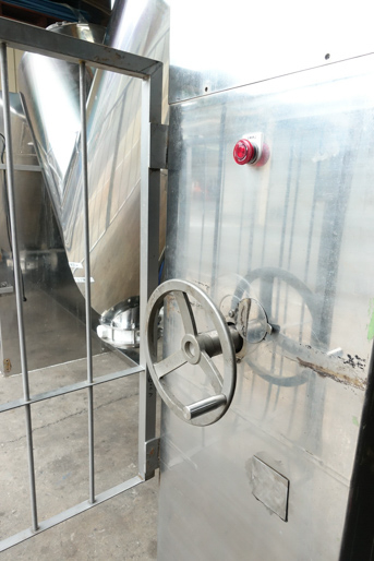 V型混合機<br><br>V型ブレンダー