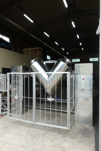 V型混合機<br><br>V型ブレンダー