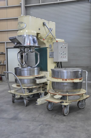 万能混合<br>攪拌機