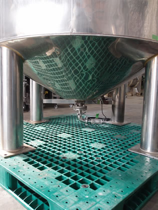 T･K<br>ホモミキサー付<br>撹拌タンク