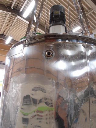 T･K<br>ホモミキサー付<br>撹拌タンク