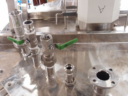 T･K<br>ホモミキサー付<br>撹拌タンク