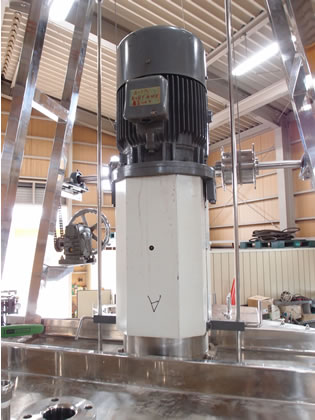 T･K<br>ホモミキサー付<br>撹拌タンク