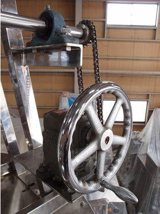 T･K<br>ホモミキサー付<br>撹拌タンク