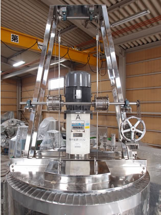 T･K<br>ホモミキサー付<br>撹拌タンク