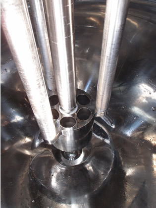 T・K<br>ホモミキサー<br>撹拌タンク