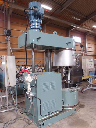 真空<br>プラネタリー<br>ミキサー