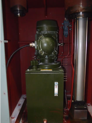 真空式<br>プラネタリー<br>ミキサー