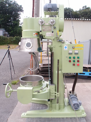 真空<br>万能混合<br>撹拌機