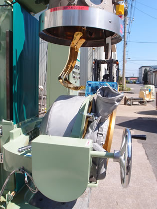 品川式<br>真空・脱泡<br>高温加熱<br>混合撹拌機