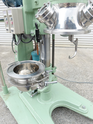 品川式<br>真空･脱泡<br>混合撹拌機