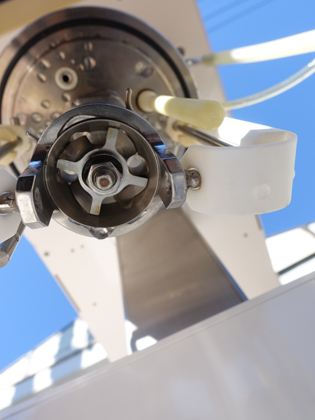 卓上型<br>真空乳化<br>撹拌装置