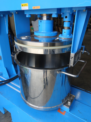 プラネタリーミキサー<br>ラムプレス　付属